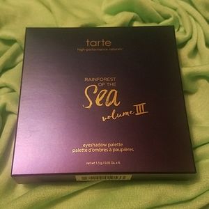 Tarte rainforest of the sea volume III palette